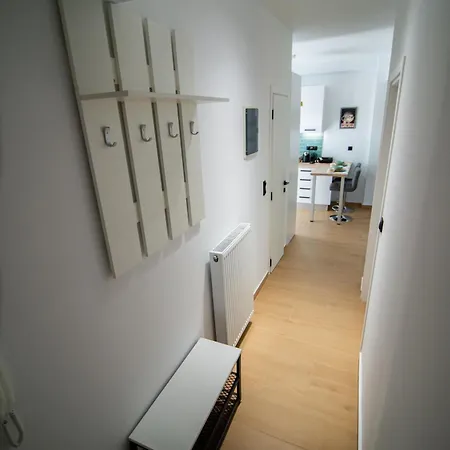 Elcada Apartments-ano Poli Apartament